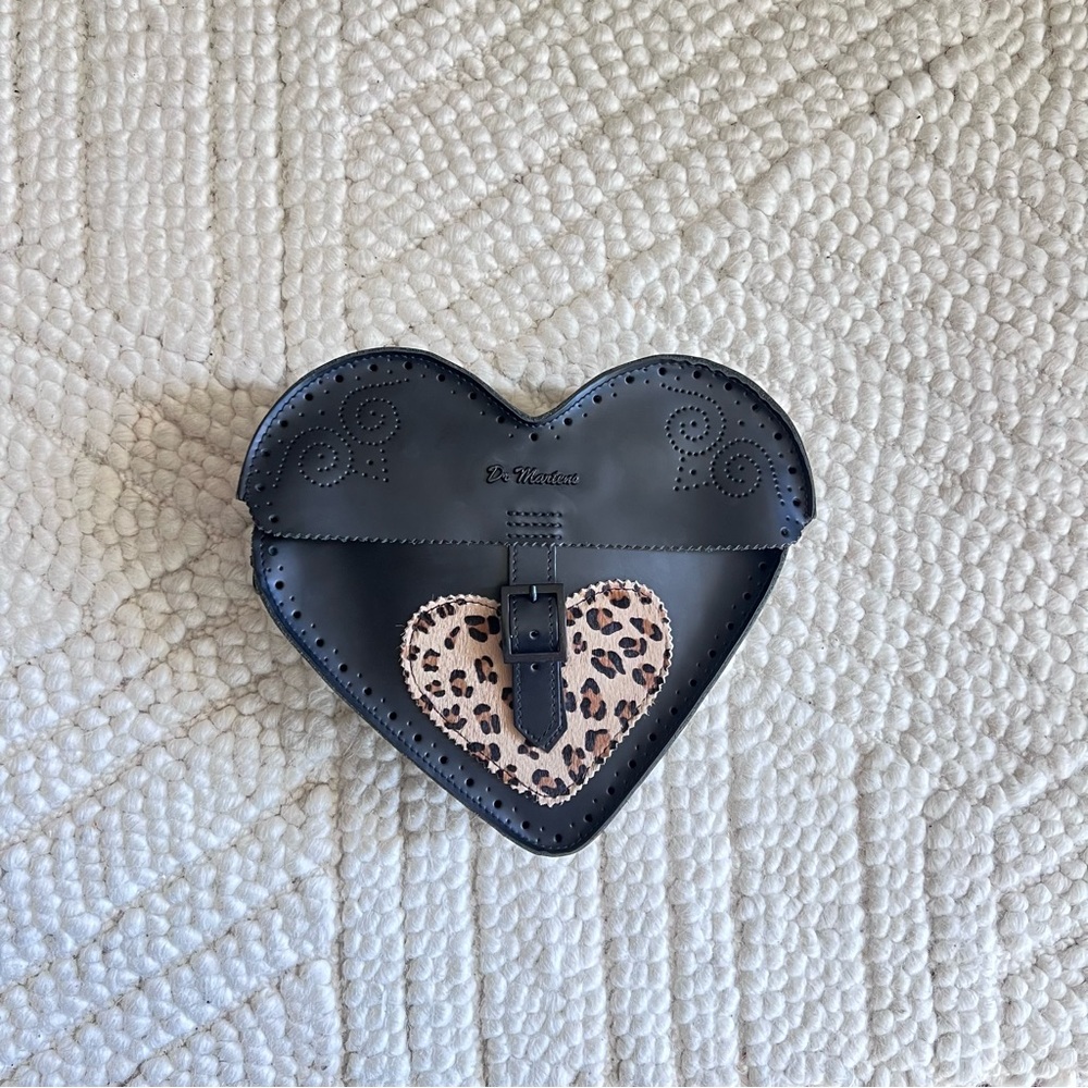 ིྀི ˚𓃹   Dr.Martens Leopard purse ིྀི ˚𓃹